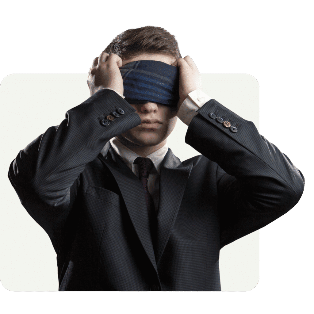 Empresario con los ojos vendados, simbolizando dirigir un negocio a ciegas